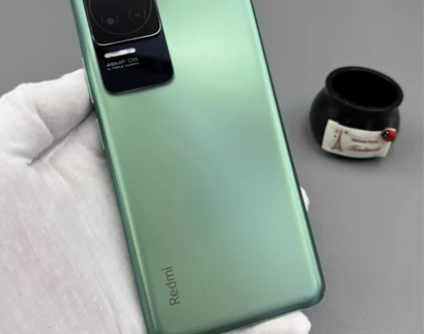 红米k50 8+128 成色95新 屏划痕...