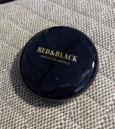 红与黑粉底膏全新，便宜售卖，同城自提便宜 ...