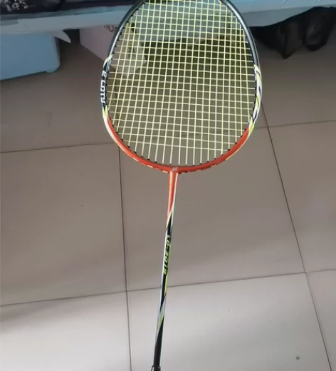 要毕业了急出林丹羽毛球拍 单拍 顶部轻微摩...