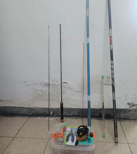 下面都是无损，8成新，按的实际价格的2/3...