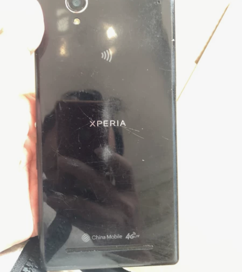 Sony索尼XM50T手机 外观8成 屏幕...