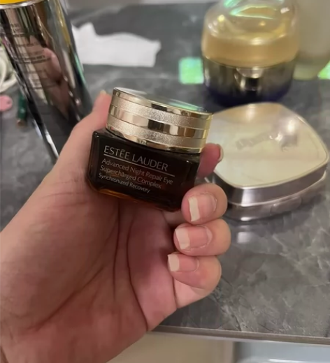 玉泽眼霜，全新未拆封 感兴趣的话点“我想要...