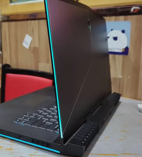 成色超级新的外星人15r4，配置i7+10...