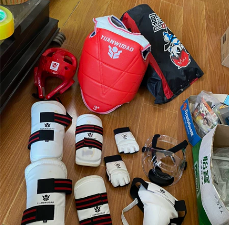 闲置跆拳道护具一套，取货在大红门附近 感兴...