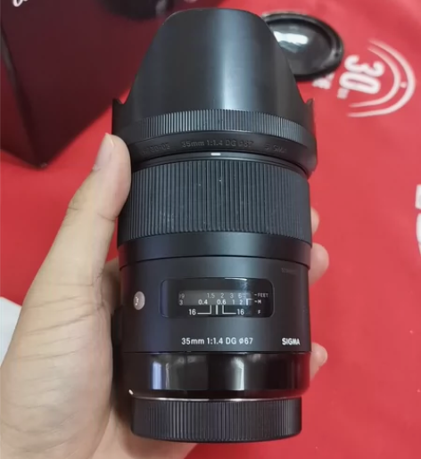 适马35 1.4 佳能口 感兴趣的话点“我...