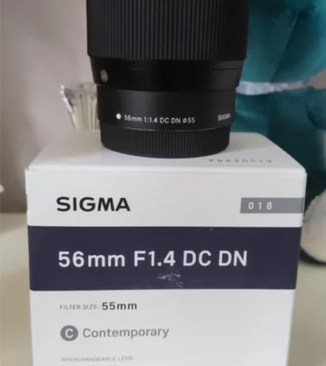 出一个自用的适马56f1.4镜头佳能口，9...