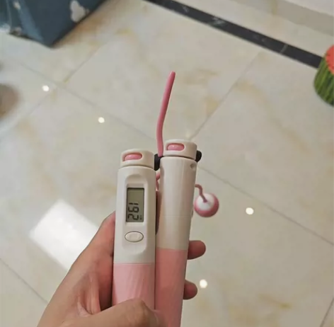 跳绳。。。35买的，10元自提吧 感兴趣的...