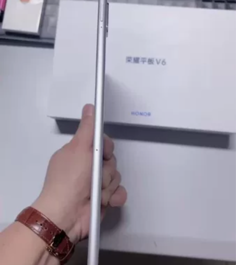 荣耀平板V6 配置6?128 麒麟985芯...