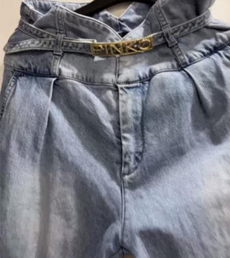Pinko经典款牛仔裤 四季皆可穿 大卫城...