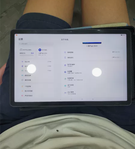 联想小新pad2022，4+64g。成色9...
