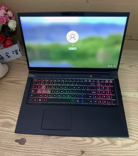 战神G7 17寸 i7六核6g显卡144电...