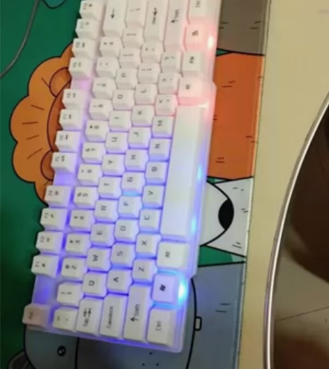 （亏本甩卖）前行者gx30z机械手感游戏键...