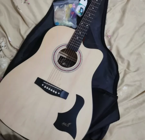 功能完好，外貌可观，有赠品附送，可小刀。 ...