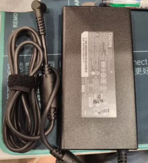 神舟战神Z7  Z8 G8笔记本电源适配器...