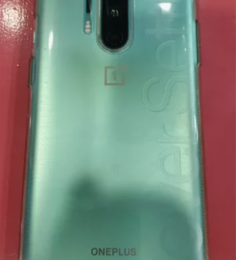 一加8Pro 8+128 屏幕白屏，其余功...