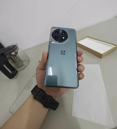 ?自用一加11 16+256G 一瞬青 2...