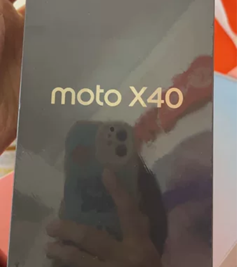 摩托罗拉x40黑色。12+256全新未使用...