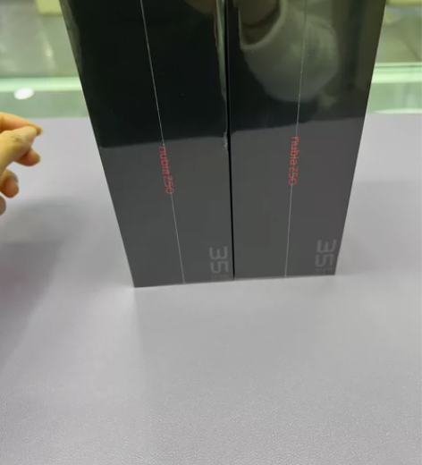 努比亚 Z50Ultra 夜海8+256全...