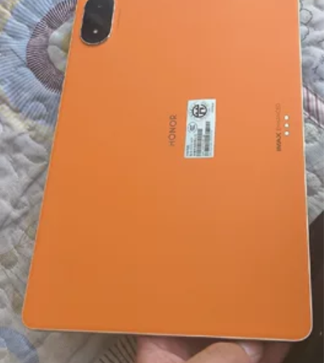 荣耀V8Pro平板，8+128燃橙色，4月...