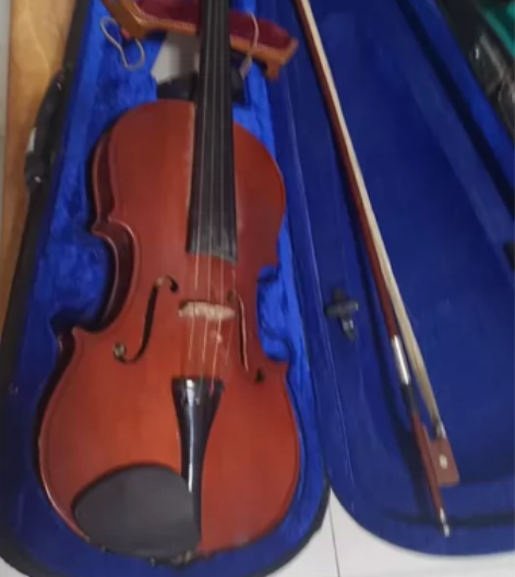 小提琴，带盒子，济南洪家楼印象城附近自提。...