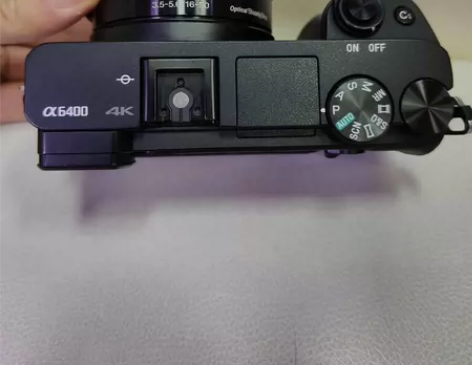 索尼A6400+16-50镜头套机，成色9...