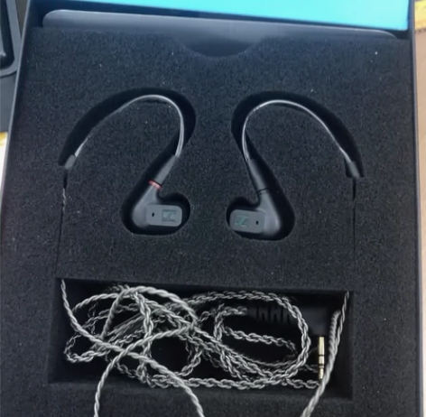 森海塞尔，ie200.只拆了包装盒，99新...