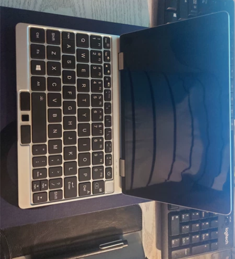 一号本3代  8＋256  8100y处理...