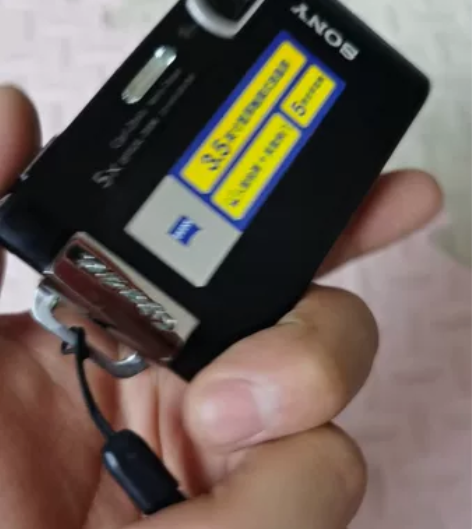 索尼相机DSC-T200相机 品相不错，功...