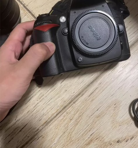 1、尼康D90机身 成色很新 2、腾龙17...