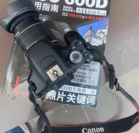 自用闲置佳能600D，工作太忙落灰了，闲置...