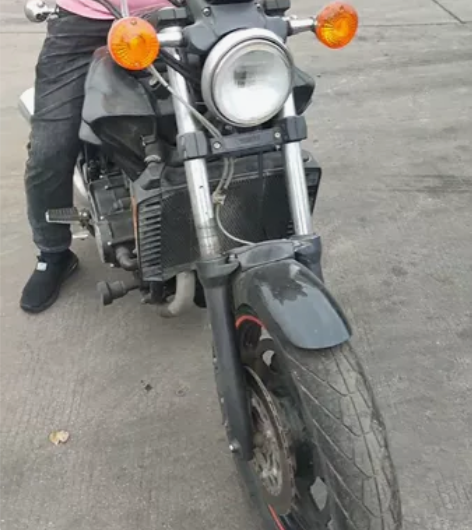 雅马哈大魔鬼1200cc 感兴趣的话点“我...