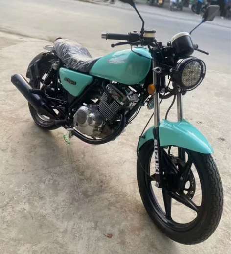 铃木复古150cc摩托车网红版  多款颜色...