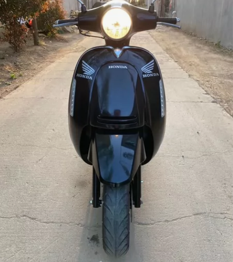 罗马假日复古125大龟到货，电子表1千公里...