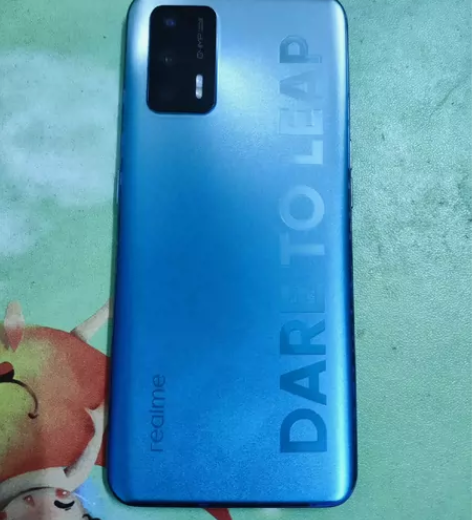 自用真我Q3 Pro ，换了屏幕无指纹和光...