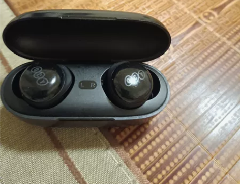 QCY T17无线蓝牙耳机,耳机成色一般,...