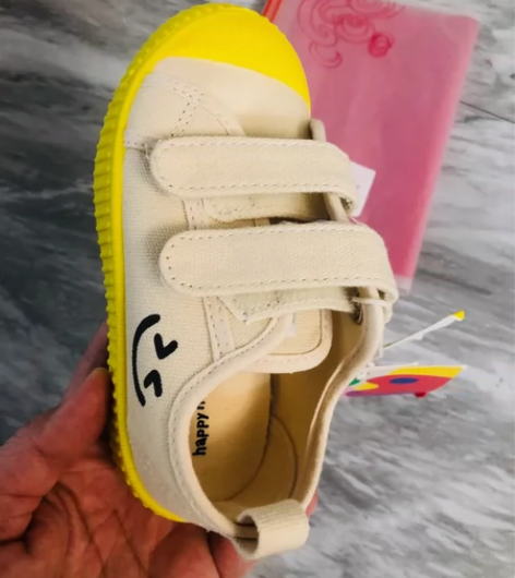 全新 吊牌齐全 26码 布鞋 happyn...