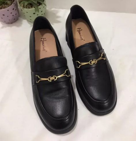 豪行品牌单鞋 38码 没原包装 真皮 图片...