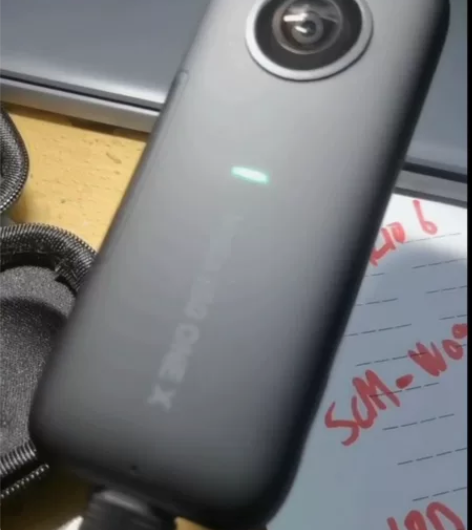 360全景相机，影石insta360 ON...