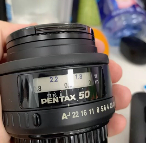 宾得fa50 1.4 镜身成色很好，镜片唯...