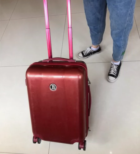 旅行拉杆箱几乎全新闲置 规格62*43*2...