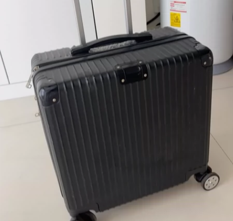 18寸迷你短途旅行箱，功能正常，很适合短途...