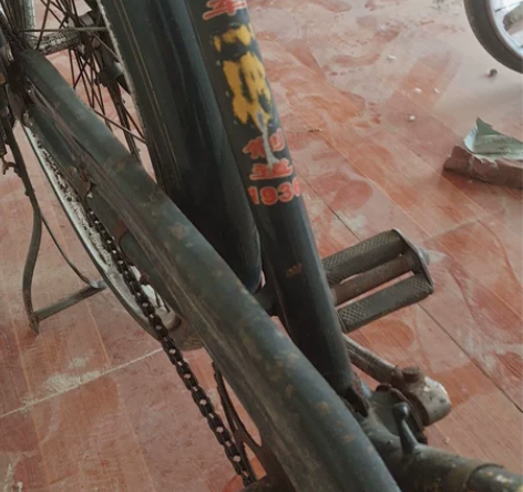 飞鸽铁锚1936，老不老己看，铃铛都是铜的...