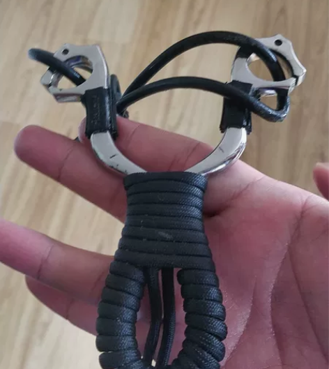 弹弓 自己玩过 就玩过两三次 9成新 送子...