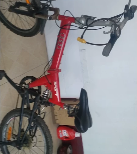 自家的折叠自行车，适合小孩骑的，，没骑几天...