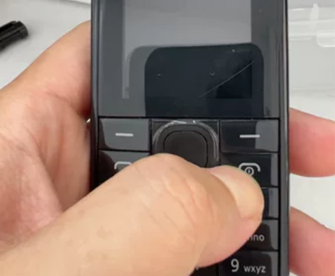 诺基亚手机c1-02i，支出移动联通，买过...