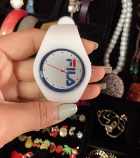 全新斐乐fila运动手表，白色得很经典百搭...