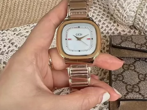 （仅剩两个）几百进两位数出 防水大表盘运动...