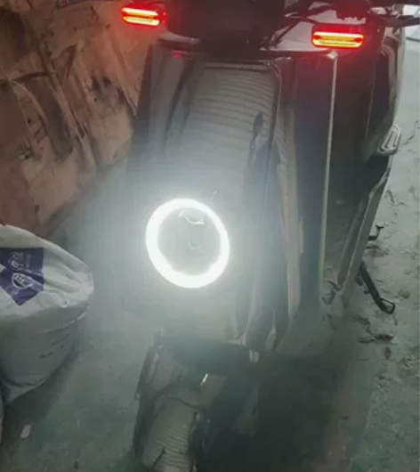 小牛电动车  别人那买的 19年的 好像是...