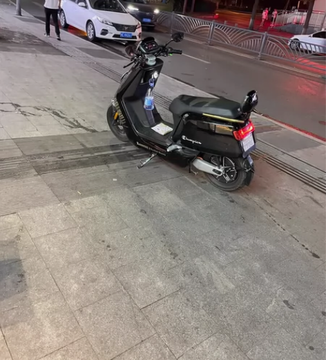 出21款小牛 锦城锂电在保7260上车10...