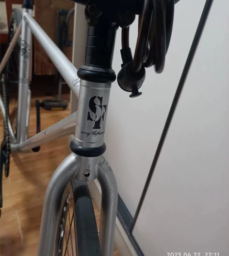 死飞，懂货的来私聊 端州自提可刀感兴趣的话...